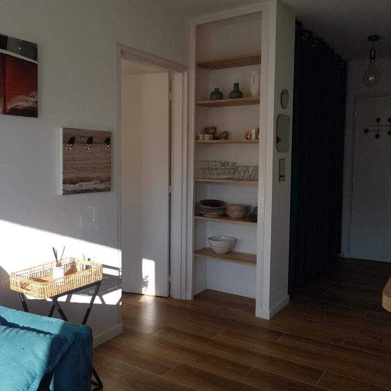 Appartement deux pièces , climatisé, terrase, Cavalaire - Apartamento de 1 dormitorio - 4