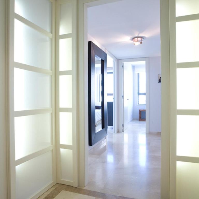 Akira Flats Diagonal Mar Apartments - Four-Bedroom Apartment with Sea View - 10th Floor - 21