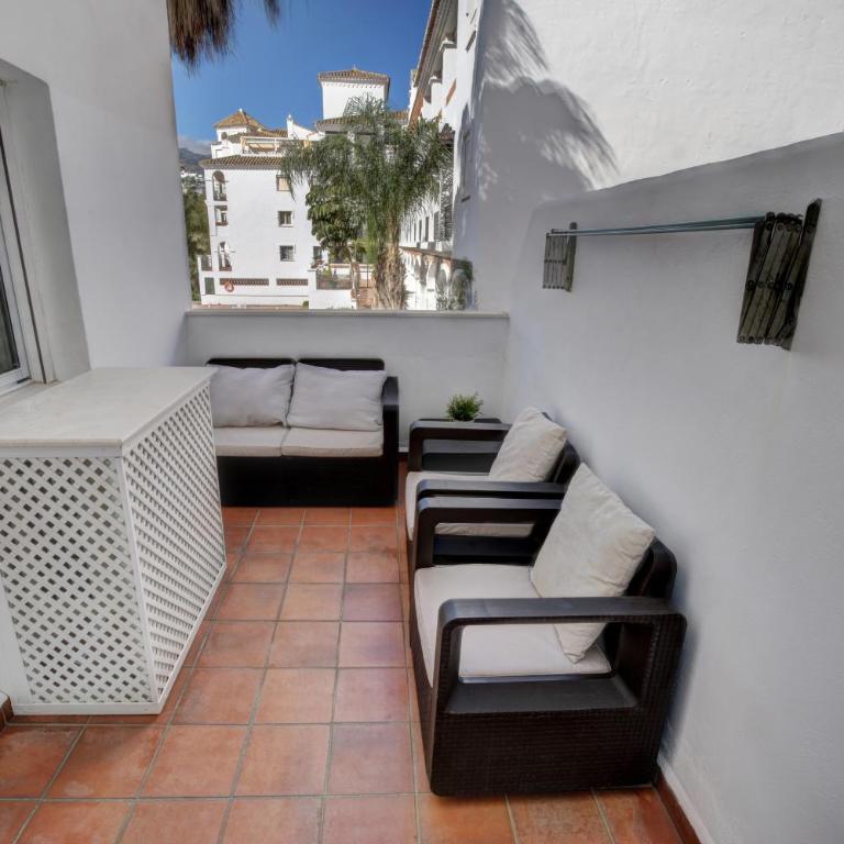 TIMON II, Luxury 3 bedroom Beachside Apartment - Vacation Home - 17