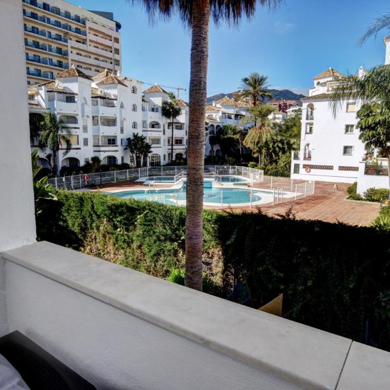TIMON II, Luxury 3 bedroom Beachside Apartment - Vacation Home - 18