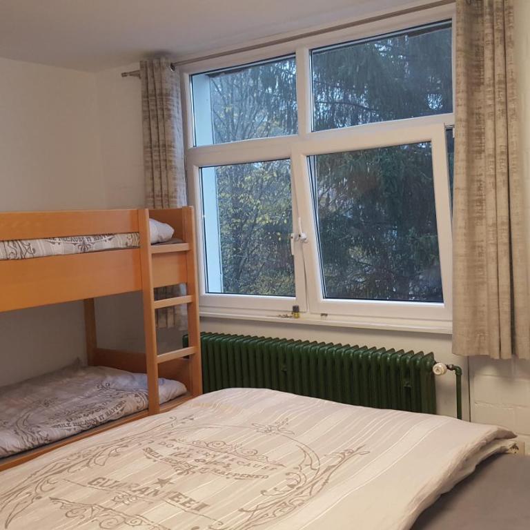 Ferienwohnung mit extra Schlafzimmer und Blick in den Bayrischen Wald oberhalb von Sankt Engelmar - Appartamento con 1 Camera da Letto - 4