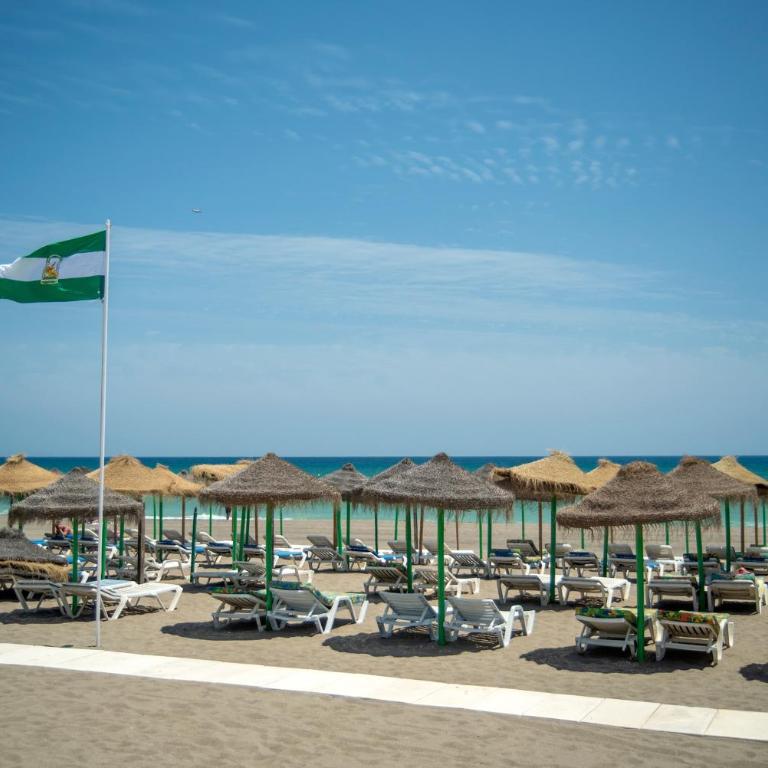 TIMON II, Luxury 3 bedroom Beachside Apartment - Vacation Home - 36