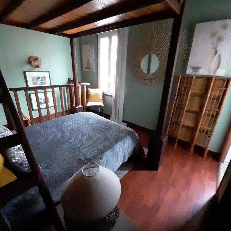 Joli petit loft dans échoppe pierre centre-ville - Appartement avec Terrasse - 12