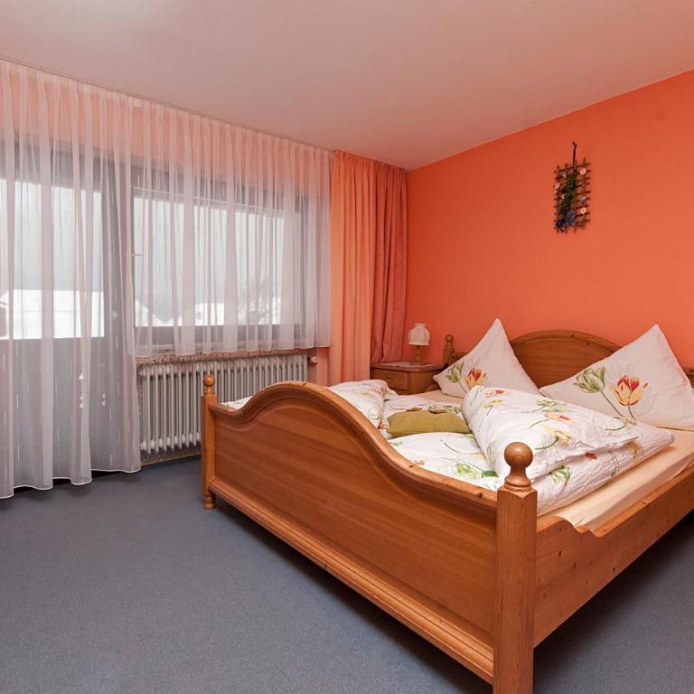 Haus Iris - Doppelzimmer mit Südbalkon - 1