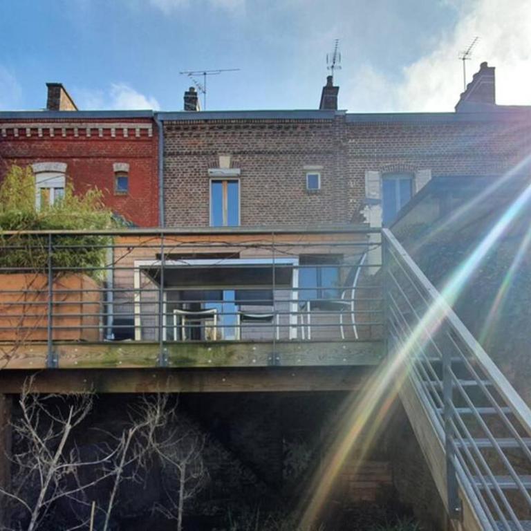 Maison Famille-Confort-Terrasse Jardin-Vue Cathédrale - Three-Bedroom House - 34