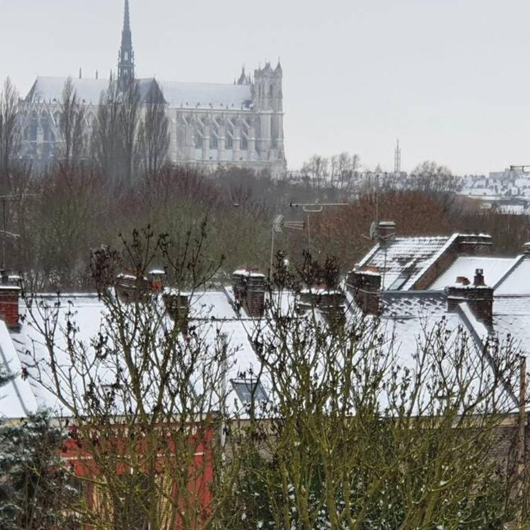 Maison Famille-Confort-Terrasse Jardin-Vue Cathédrale - Three-Bedroom House - 29