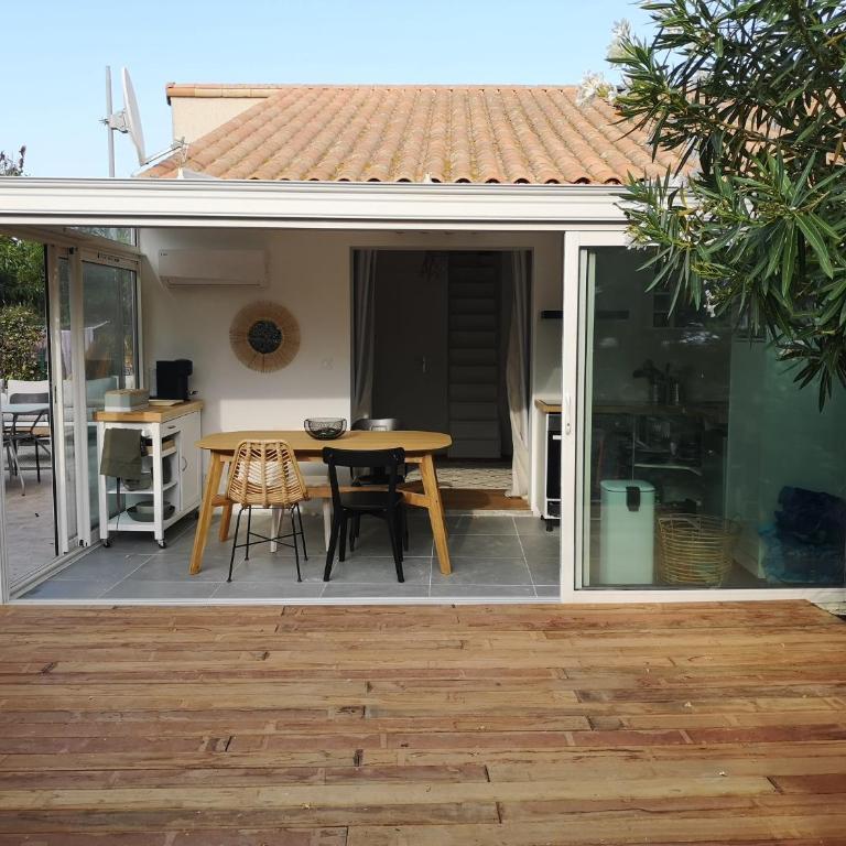 Frontignan petit maison coquette 50 m2 à 100 m de la plage - Maison 2 Chambres - 1