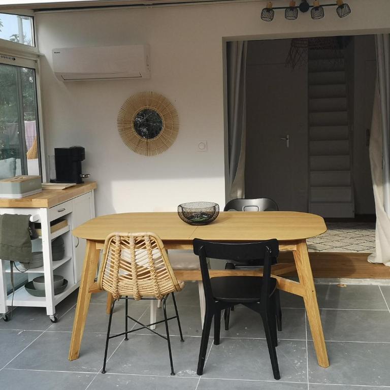 Frontignan petit maison coquette 50 m2 à 100 m de la plage - Maison 2 Chambres - 5