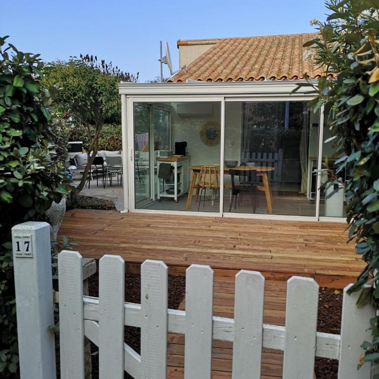 Frontignan petit maison coquette 50 m2 à 100 m de la plage - Maison 2 Chambres - 2