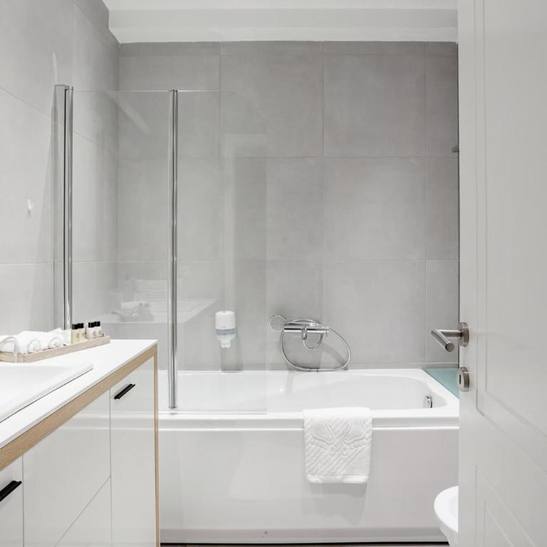 HostGost Selected Suites - Molerova 9 - Apartman sa 2 Spavaće Sobe - 10