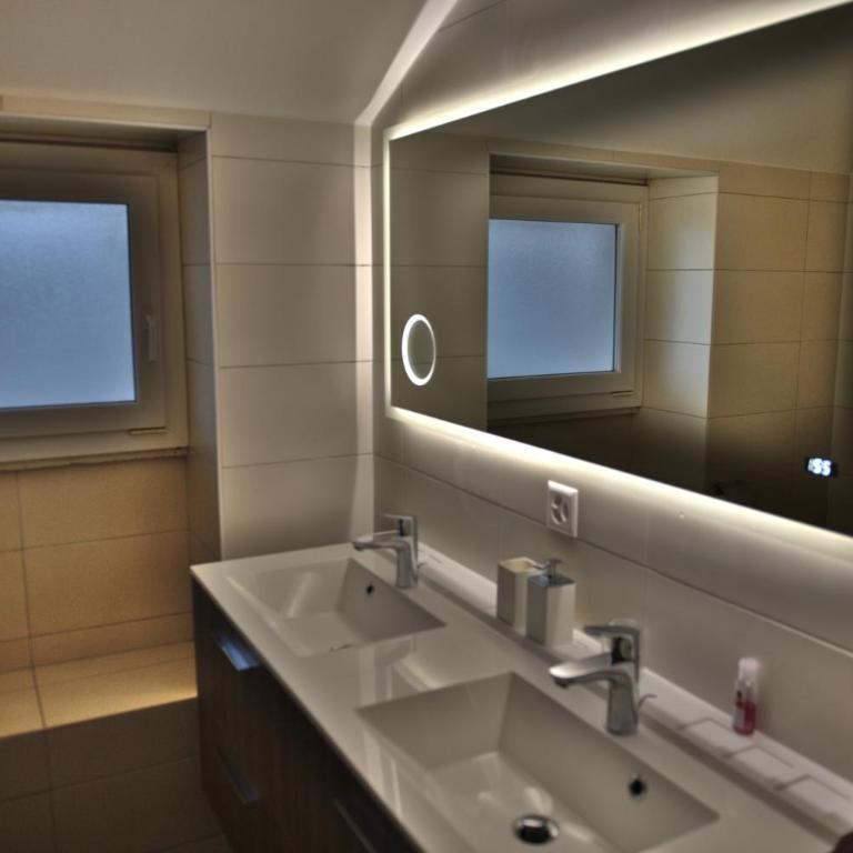 Auberge Les Rangs - Doppelzimmer mit eigenem Bad - 4
