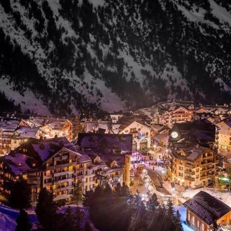 Spacious ski-in ski-out renovated apartment 4-6 pax, 161 Sources de Marie Arc 1950 - Appartement 2 Chambres - 54