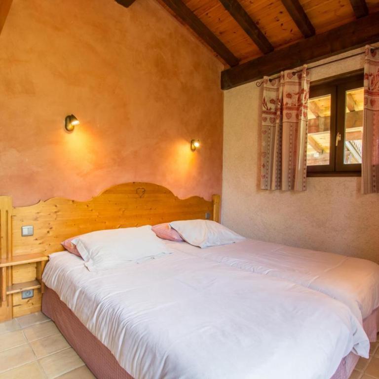 Le bois des Louison - Chambre Quadruple avec Douche - 2