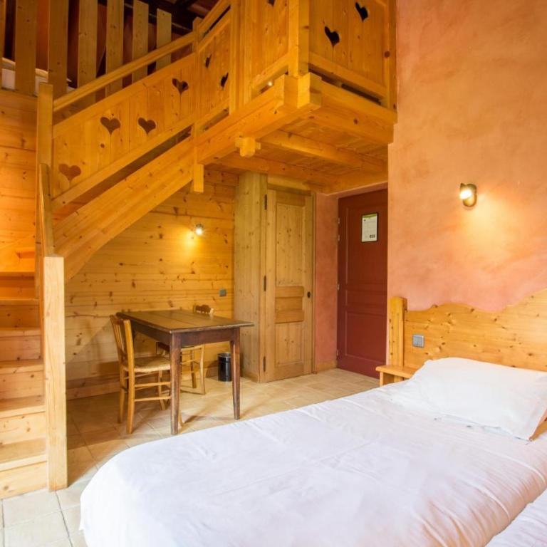 Le bois des Louison - Chambre Quadruple avec Douche - 3