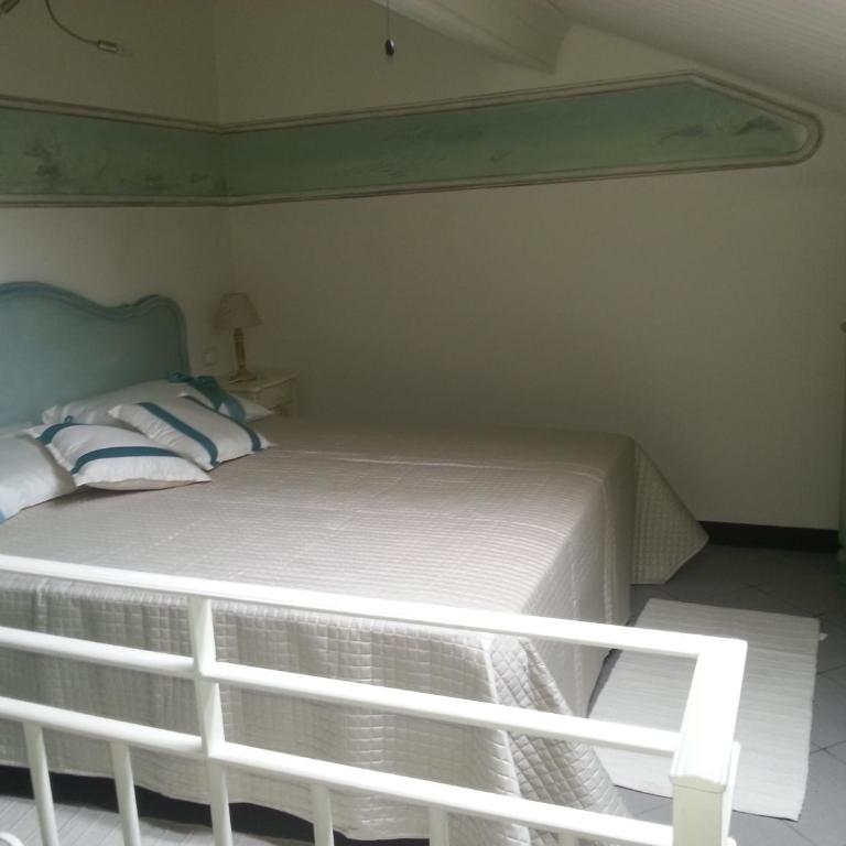 Case Vacanze Borgo Marina IMPERIA - Appartamento su 2 Livelli con 1 Camera da Letto - 5
