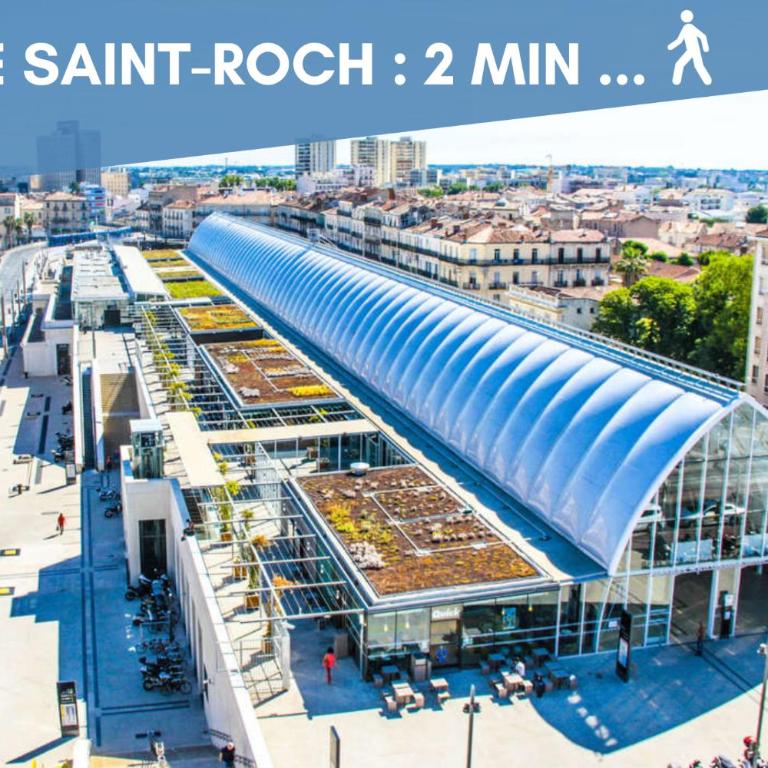 NOUVEAU - Jungle Montpeul - Clim - Wifi fibre - Netflix - 5' du centre et gare - Parking - Loggia - 15' des plages - Two-Bedroom Apartment - 19