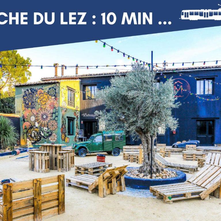 NOUVEAU - Jungle Montpeul - Clim - Wifi fibre - Netflix - 5' du centre et gare - Parking - Loggia - 15' des plages - Two-Bedroom Apartment - 32