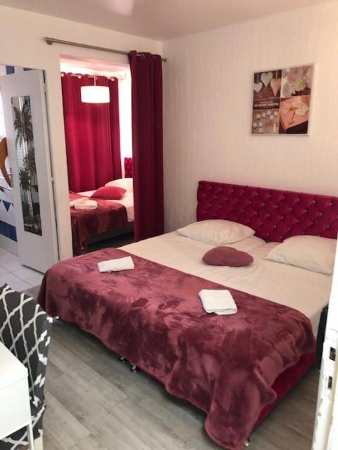 Le Castelet - Chambre Quadruple Standard - 4