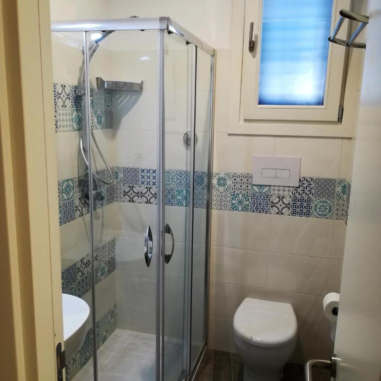 B&B Marconi - Chambre Double avec Salle de Bains Privative - 5