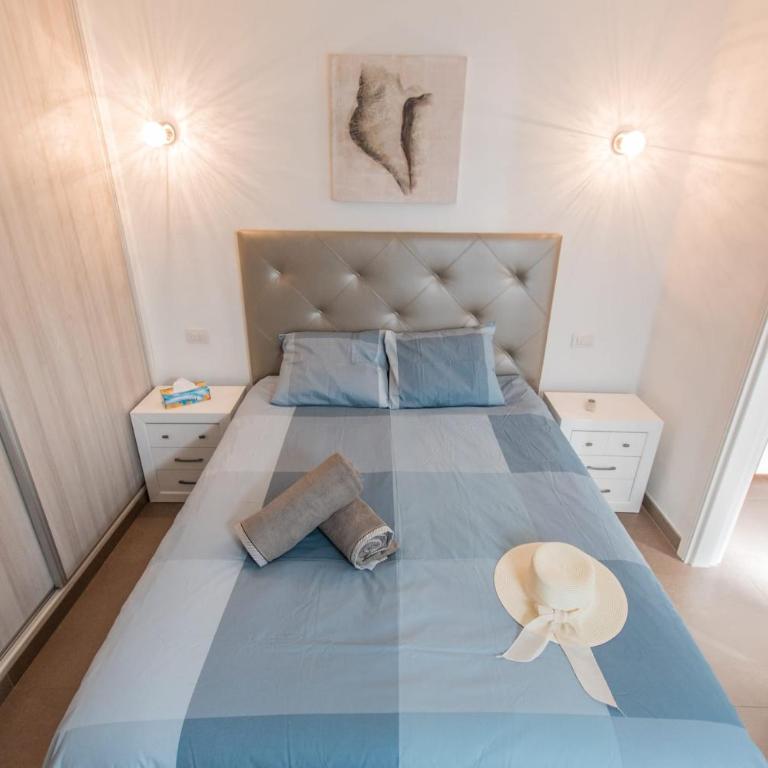 Casa Anemona with terrace shared pool sea views and free wifi - Apartment - 20