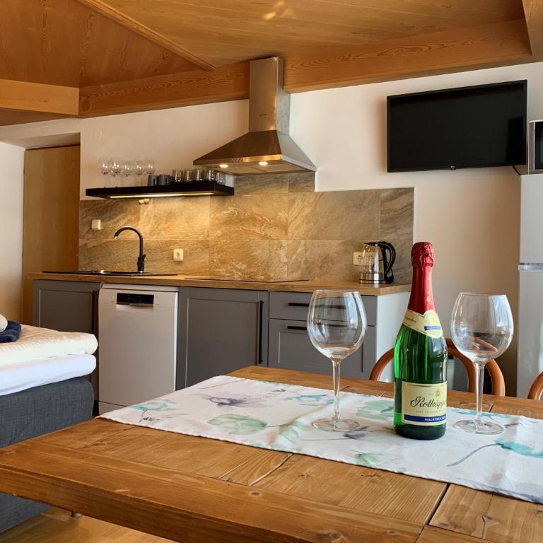 Frühstückspension Christina - Familiensuite mit 2 Schlafzimmern - 1