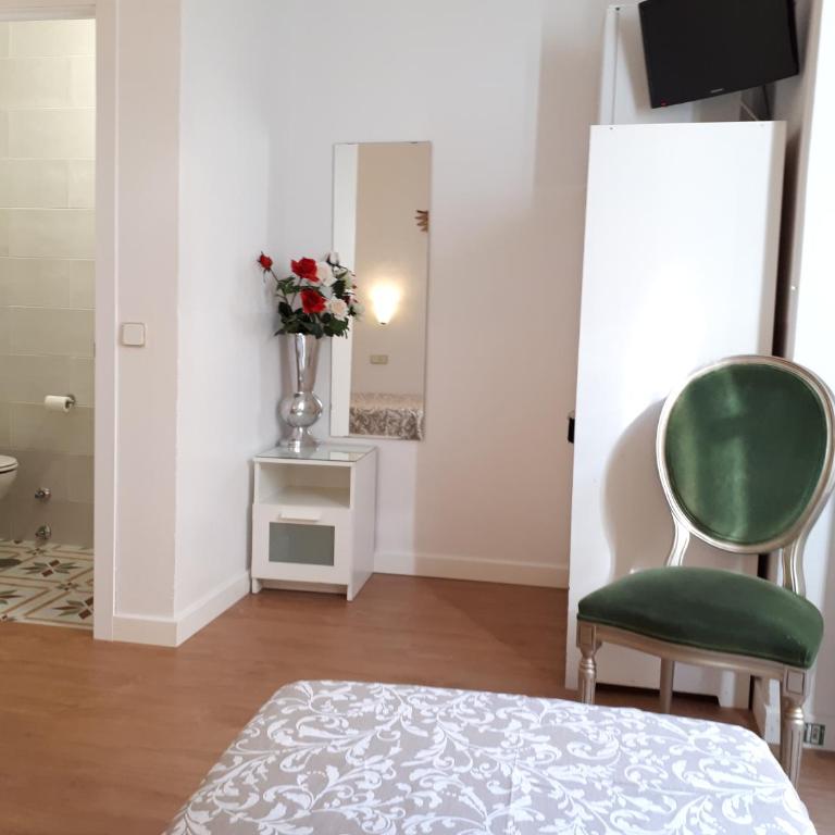 Hostal Casa Chueca - Triple Room - 4