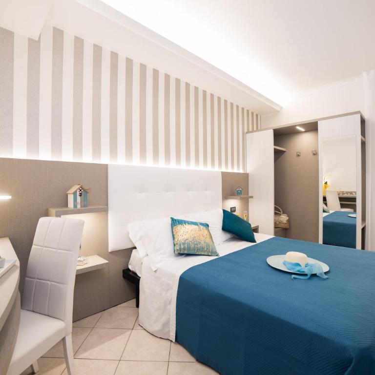 Viva Beach Hotel - 20m from the Beach & Large Breakfast - Camera Matrimoniale/Doppia con Letti Singoli - 2