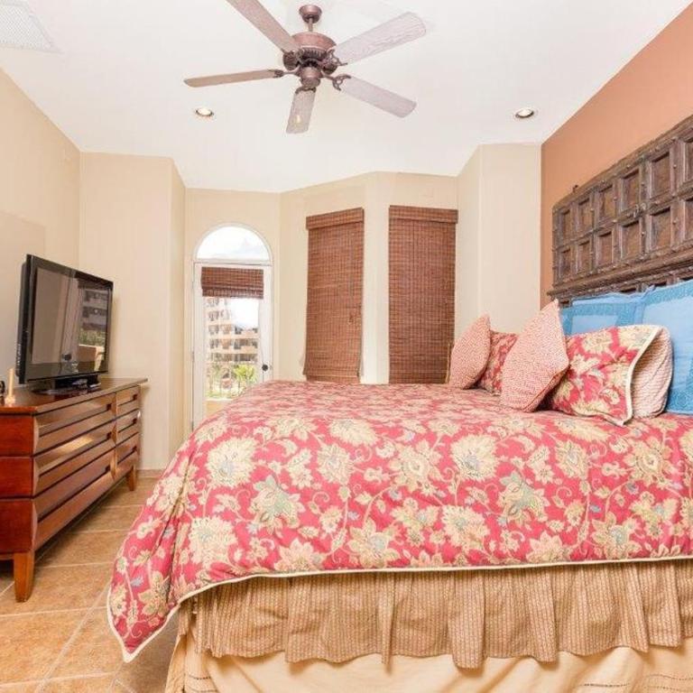 Bella Sirena 305-A - Elegant Oceanview Condo on Beachfront Resort - Apartment with Sea View - 5