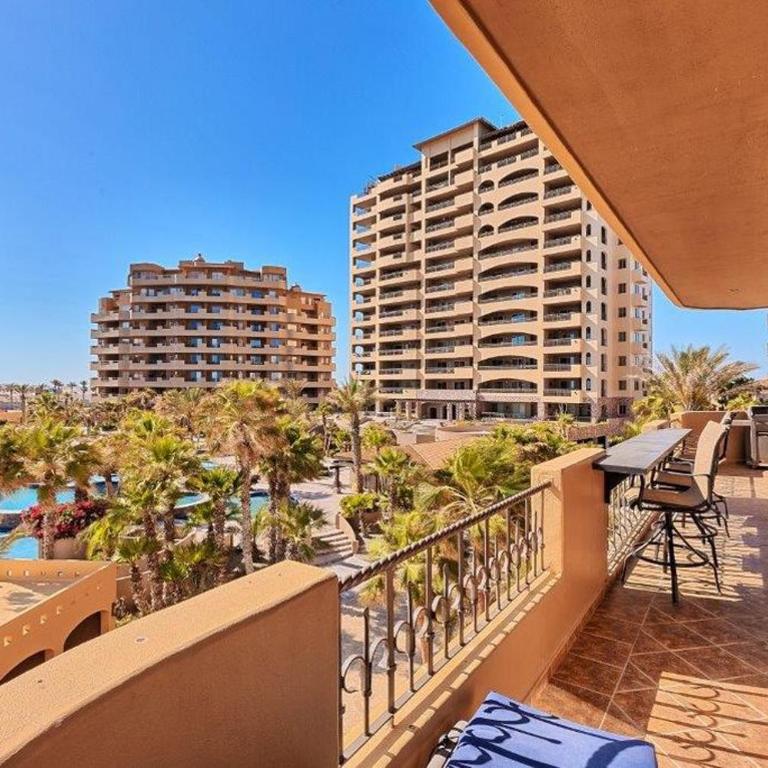 Bella Sirena 305-A - Elegant Oceanview Condo on Beachfront Resort - Apartment with Sea View - 11
