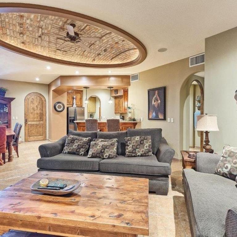 Bella Sirena 305-A - Elegant Oceanview Condo on Beachfront Resort - Apartment with Sea View - 2