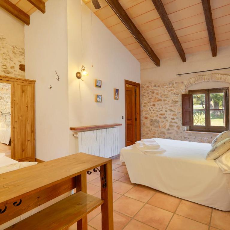 Turisme Rural Mas Ramades - Triple Room with Bath - 1
