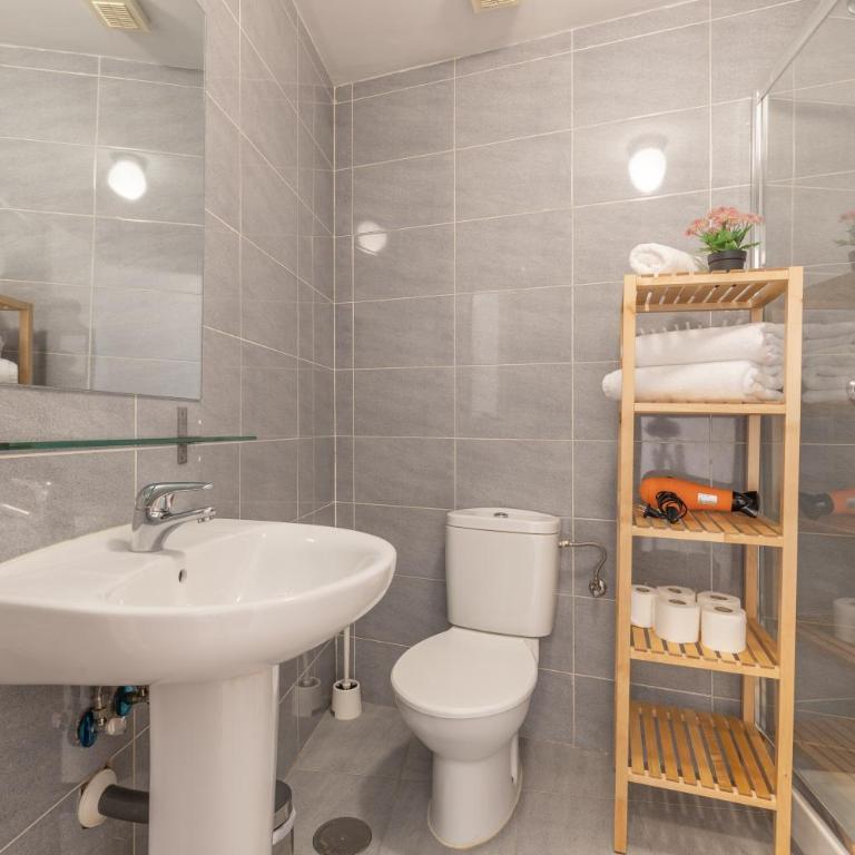 FUN BUILDING STUDIOS by HOMEABOUT - Estudio con balcón - 1