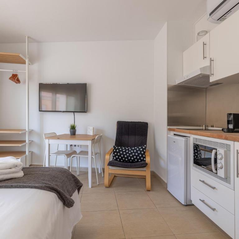 FUN BUILDING STUDIOS by HOMEABOUT - Estudio con balcón - 5