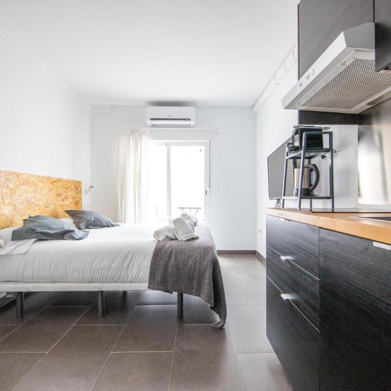 FUN BUILDING STUDIOS by HOMEABOUT - Estudio con balcón - 1