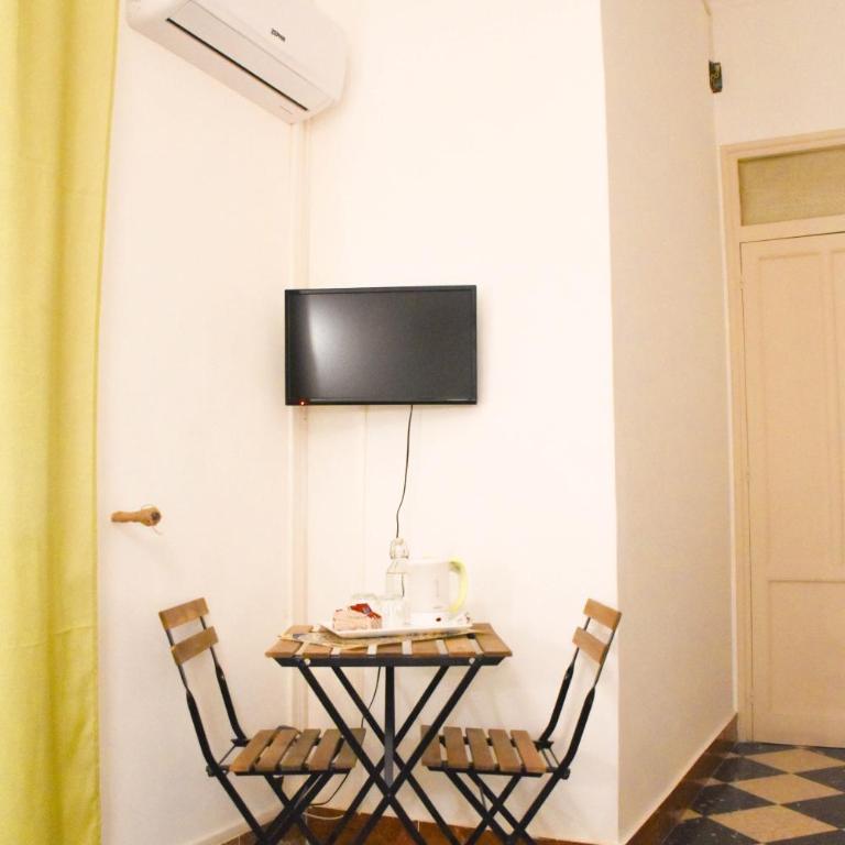 Casa Jolanda B&B - Camera Doppia con Letti Singoli e Bagno in Comune - 19
