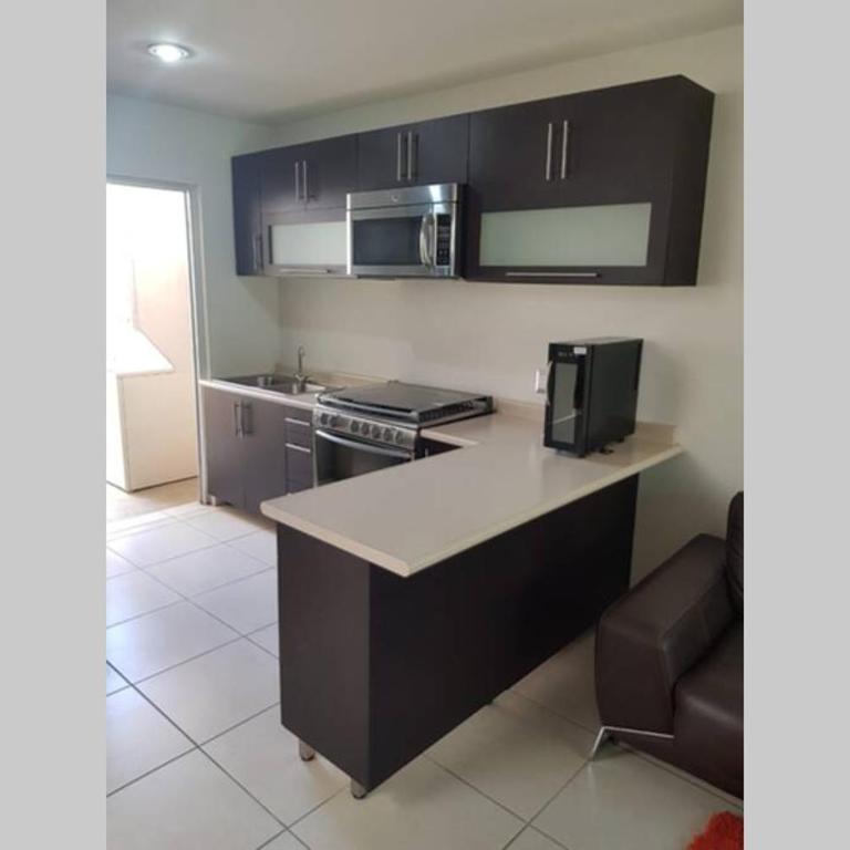Hermosa, grande y pet friendly - 6 personas a 4 calles del Mar - Three-Bedroom House - 5