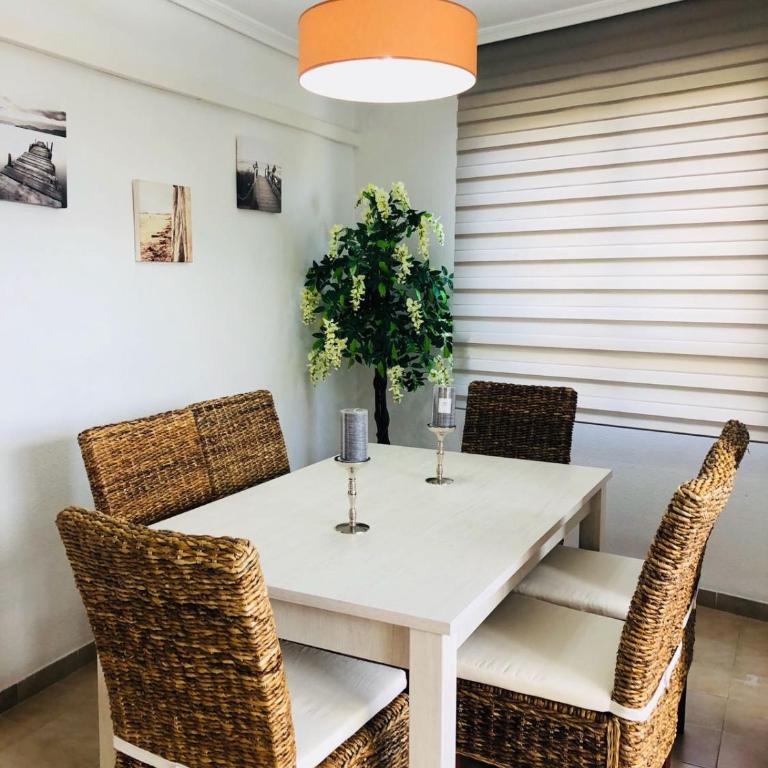 Ranas 2ºC - Three-Bedroom Apartment - 1
