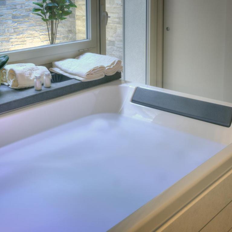 Parc Hotel Germano Suites & Apartments - Suite Royal Spa - 10