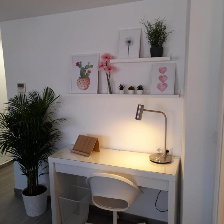 Apartamento Molinos del Río - Two-Bedroom Apartment - 14