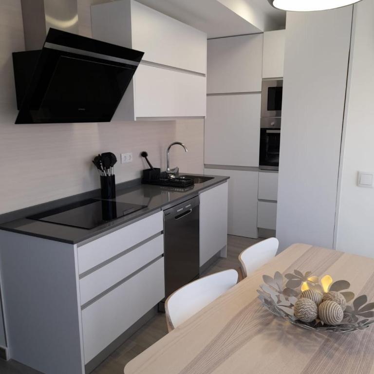 Apartamento Molinos del Río - Two-Bedroom Apartment - 16