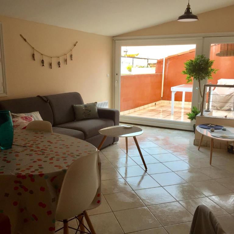 La tropezienne, Duplex 73 m2, 100 m du port, climatisation, grande terrasse - Apartment mit 3 Schlafzimmern - 2