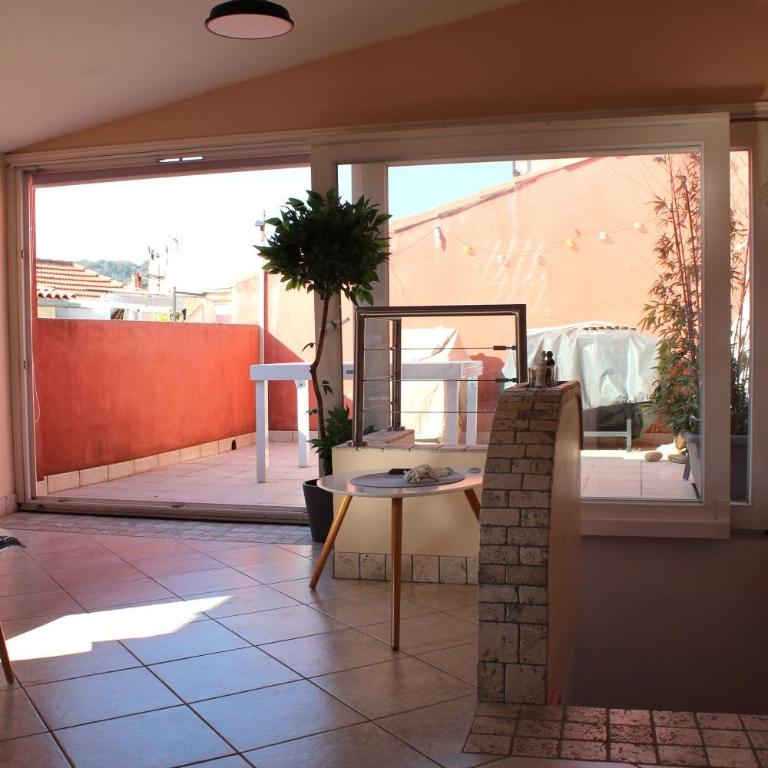 La tropezienne, Duplex 73 m2, 100 m du port, climatisation, grande terrasse - Apartment mit 3 Schlafzimmern - 26