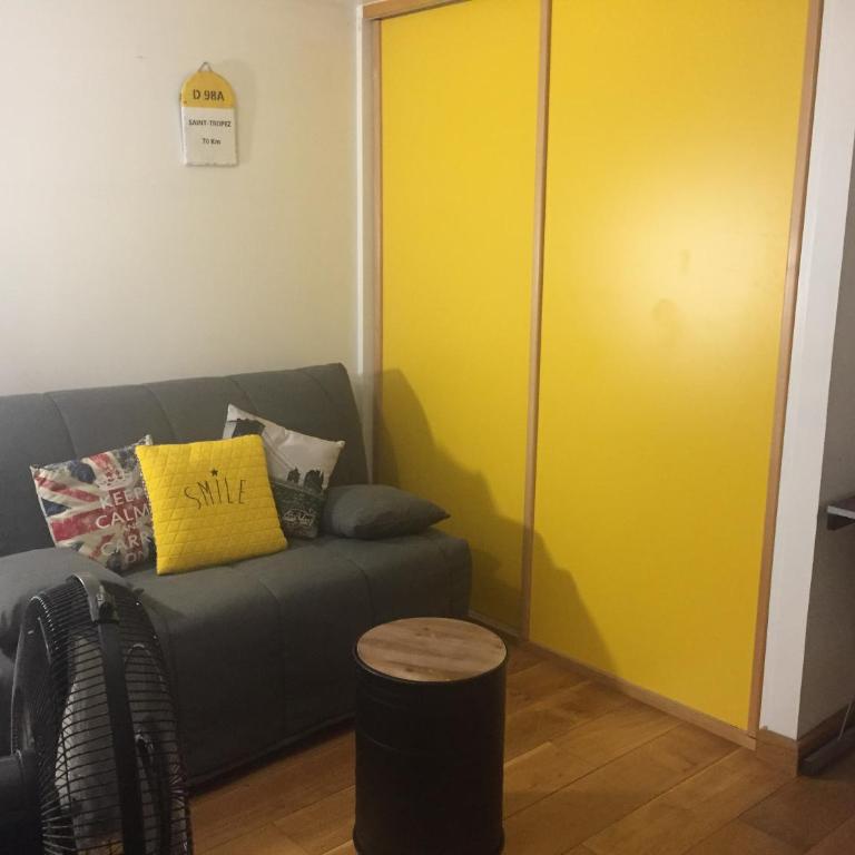 La tropezienne, Duplex 73 m2, 100 m du port, climatisation, grande terrasse - Apartment mit 3 Schlafzimmern - 28