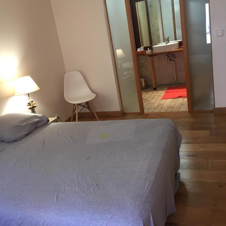 La tropezienne, Duplex 73 m2, 100 m du port, climatisation, grande terrasse - Apartment mit 3 Schlafzimmern - 11