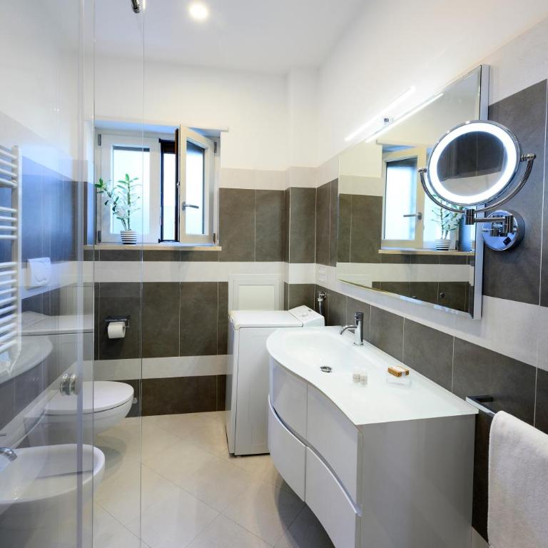 Angiolina Apartments - Two-Bedroom Apartment - 16