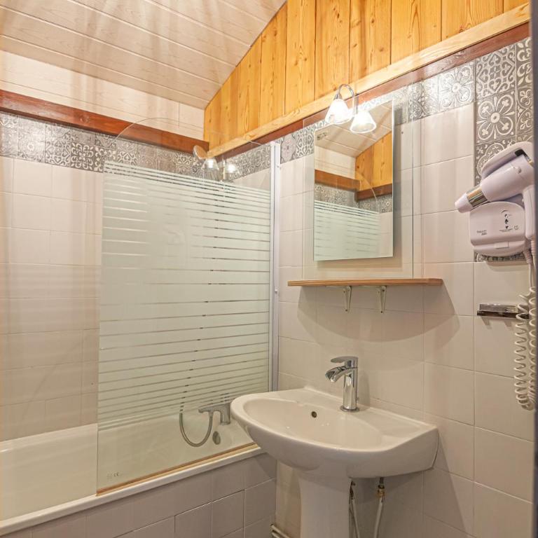 Résidence Les hauts de Val Cenis - Appartement avec Vue sur la Montagne - 8