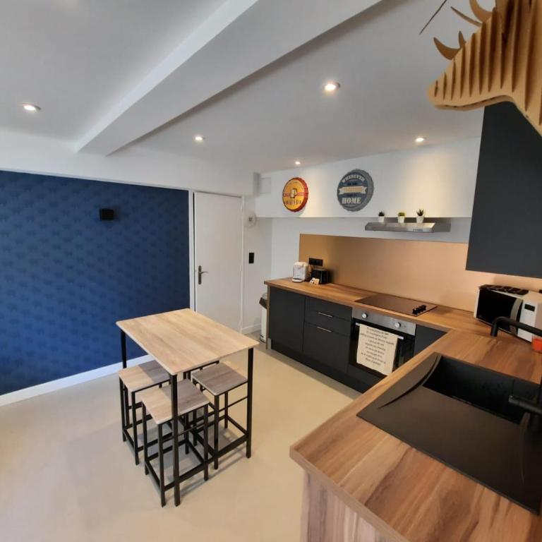 Bel appartement T2 de 50 m2, spacieux et lumineux - 009 - Appartement 1 Chambre - 23