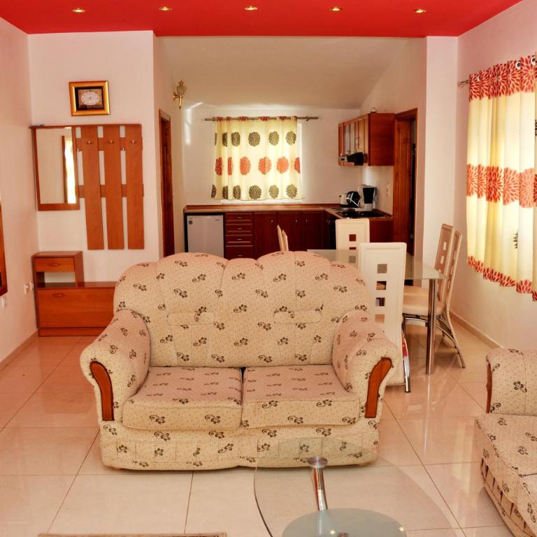 Aparthotel Villa Primafila - Luksuzni Apartman sa 2 Spavaće Sobe, Hidromasažnom Kadom i Terasom - 2