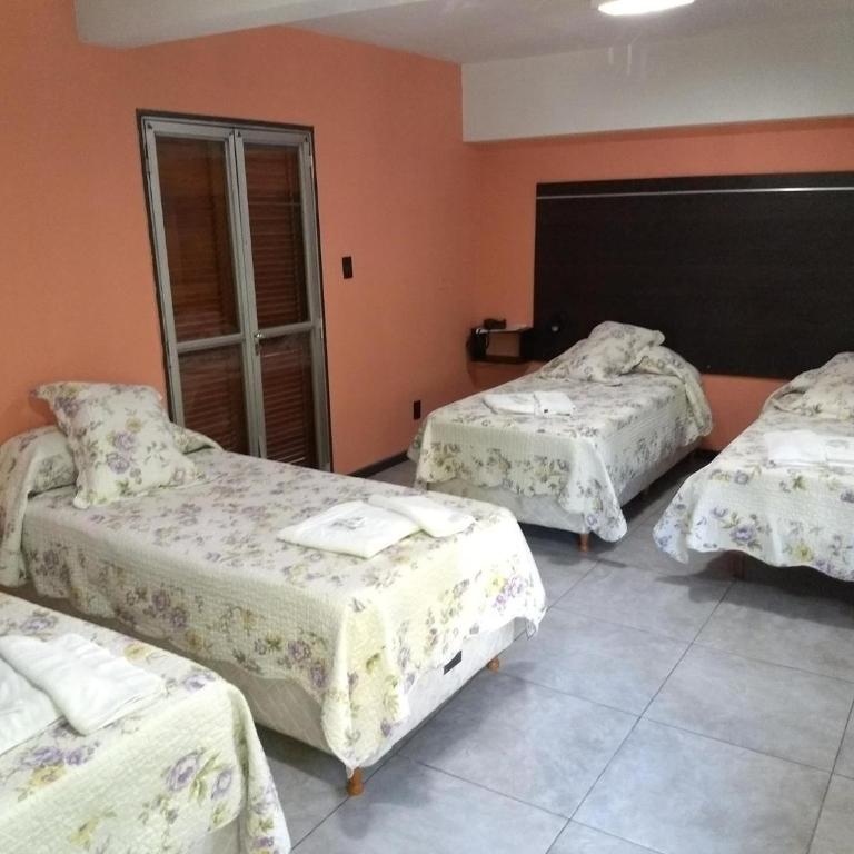 Hotel El Circulo - Economy Quadruple Room - 3