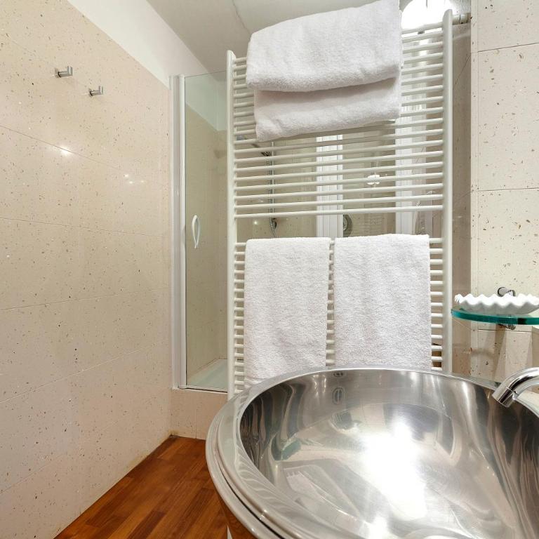 Florence Apartments Home Feeling - Ricasoli One-Bedroom Apartment - 7